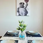 Vollga Breeze Aparts Apartman